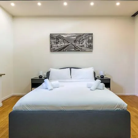 Comfortable 3 Bedrooms Apartment Few Steps From Duomo Milan Exterior photo