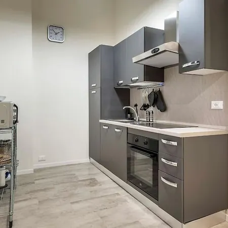 Comfortable 3 Bedrooms Apartment Few Steps From Duomo Milan Exterior photo
